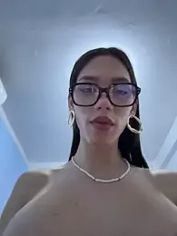 Carlita_cute — Stripchat recorded stream screenshot (04 Apr 2026)