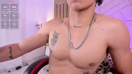 AkazaBoy_ — Stripchat recorded stream screenshot (04 Apr 2026)