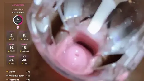 yueyue2003 — Stripchat recorded stream screenshot (04 Apr 2026)