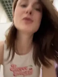 Dina_Tease — Stripchat recorded stream screenshot (05 Apr 2026)