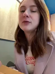 Dina_Tease — Stripchat recorded stream screenshot (05 Apr 2026)