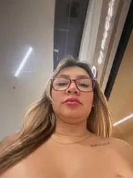 DIANITA_1988 — Stripchat recorded stream image, 05.04.2026 19:10