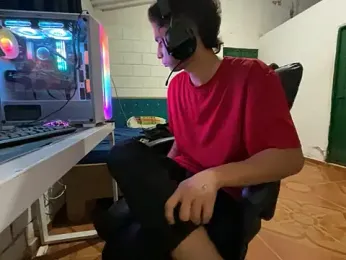 Max_TheHorseDick — Stripchat recorded stream screenshot (06 Apr 2026)