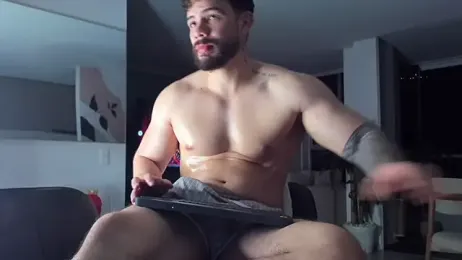 Valenthino_Salvatore — Stripchat recorded stream screenshot (06 Apr 2026)