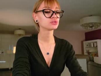 sexxxsirens — Chaturbate recorded stream screenshot (06 Apr 2026)