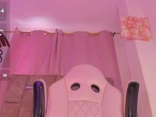 mia-royal — Camsoda recorded stream screenshot (06 Apr 2026)