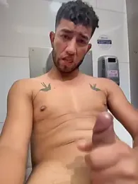 liam_bronw — Stripchat recorded stream screenshot (06 Apr 2026)