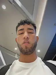 liam_bronw — Stripchat recorded stream screenshot (06 Apr 2026)