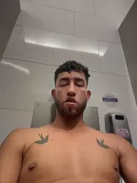 liam_bronw — Stripchat recorded stream screenshot (06 Apr 2026)