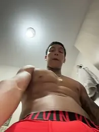 sendfer — Stripchat recorded stream screenshot (06 Apr 2026)