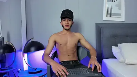 Tylerffoxx — Stripchat recorded stream image, 06.04.2026 19:50