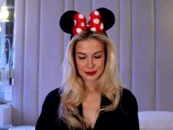 krissone — Chaturbate recorded stream screenshot (07 Apr 2026)