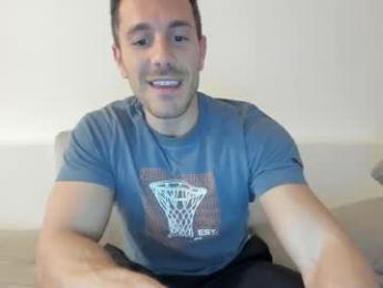 roberto4ever — Chaturbate recorded stream screenshot (07 Apr 2026)