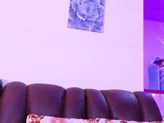 lara-giraldo — Camsoda recorded stream image, 08.04.2026 01:30