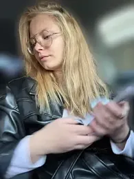 AnastasiaAniess — Stripchat recorded stream screenshot (08 Apr 2026)