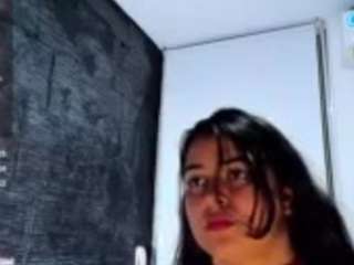 lunaahatzel — Camsoda recorded stream image, 08.04.2026 04:40