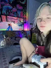 Cutiepiespanks — Stripchat recorded stream screenshot (08 Apr 2026)