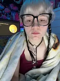 Cutiepiespanks — Stripchat recorded stream screenshot (08 Apr 2026)