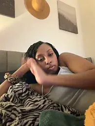 Your_Paris — Stripchat recorded stream screenshot (08 Apr 2026)