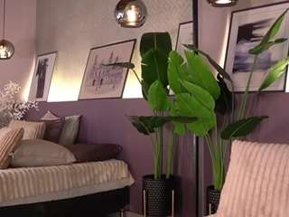 izzywild — Camsoda recorded stream screenshot (08 Apr 2026)