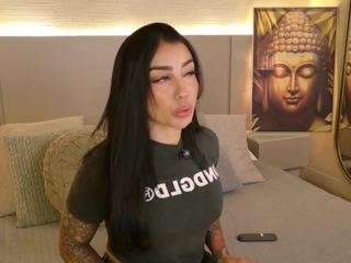 victoriabenedetti2 — Camsoda recorded stream screenshot (08 Apr 2026)