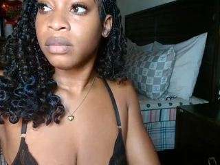 iluvsaffire-bleu — Camsoda recorded stream screenshot (08 Apr 2026)