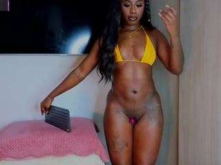xyomarabrown — Camsoda recorded stream image, 09.04.2026 04:00