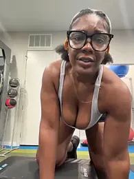 TilaTotti — Stripchat recorded stream screenshot (09 Apr 2026)