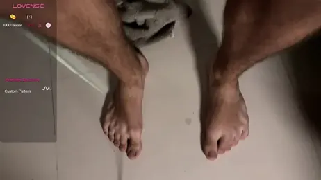 LouisDoux — Stripchat recorded stream screenshot (09 Apr 2026)