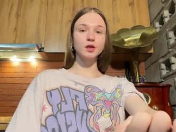 nloraaa — Chaturbate recorded stream screenshot (09 Apr 2026)