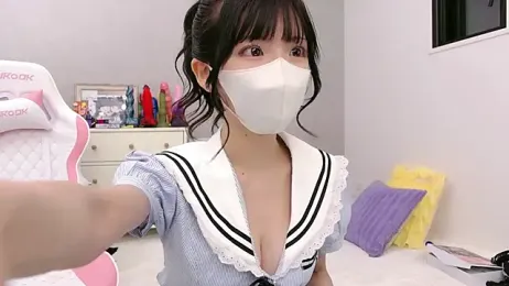 -minami- — Stripchat recorded stream screenshot (09 Apr 2026)