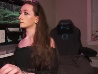 amirinsworld — Chaturbate recorded stream screenshot (10 Apr 2026)