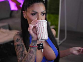 RaquelleVon — Bongacams recorded stream screenshot (10 Apr 2026)