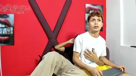 VERY_HOT_GUYS — Stripchat recorded stream screenshot (10 Apr 2026)