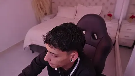 JhoanLeandro — Stripchat recorded stream screenshot (12 Apr 2026)