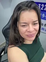 Dr_Nathalia_28 — Stripchat recorded stream image, 12.04.2026 13:30