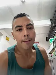 Paul22cm- — Stripchat recorded stream screenshot (12 Apr 2026)