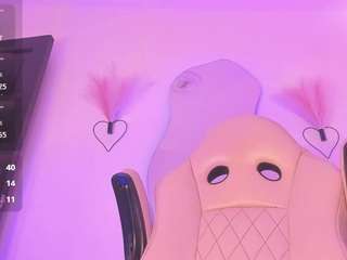 mia-royal — Camsoda recorded stream screenshot (12 Apr 2026)