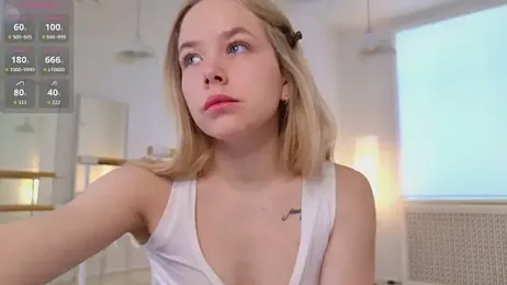 milly_shy — Stripchat recorded stream screenshot (13 Apr 2026)