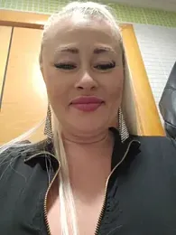 MILFBARBY — Stripchat recorded stream image, 14.04.2026 08:10