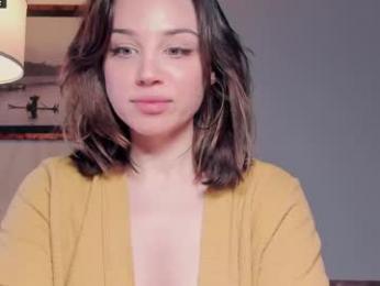 cinnabelle — Chaturbate recorded stream image, 15.04.2026 00:50