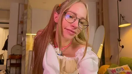 BritaKiss — Stripchat recorded stream image, 15.04.2026 02:50