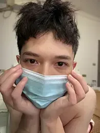 llkiki — Stripchat recorded stream screenshot (15 Apr 2026)