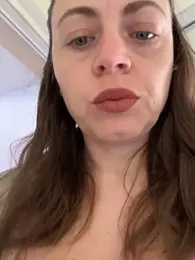 ladywithbigass — Stripchat recorded stream image, 15.04.2026 05:00