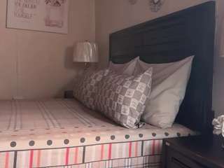 iluvsaffire-bleu — Camsoda recorded stream screenshot (15 Apr 2026)