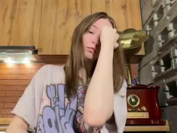 nloraaa — Chaturbate recorded stream screenshot (16 Apr 2026)