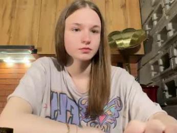 nloraaa — Chaturbate recorded stream screenshot (16 Apr 2026)