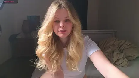 Milana15 — Stripchat recorded stream image, 16.04.2026 15:40