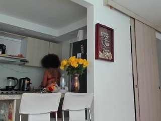 karlyee — Camsoda recorded stream image, 16.04.2026 17:00