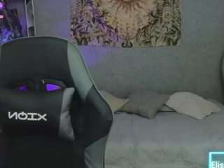 elissecinnamon — Camsoda recorded stream image, 17.04.2026 03:30